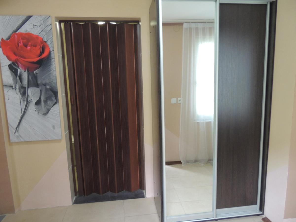 Stefanika 42\5\2 Apartment แบรฮอฟ ภายนอก รูปภาพ